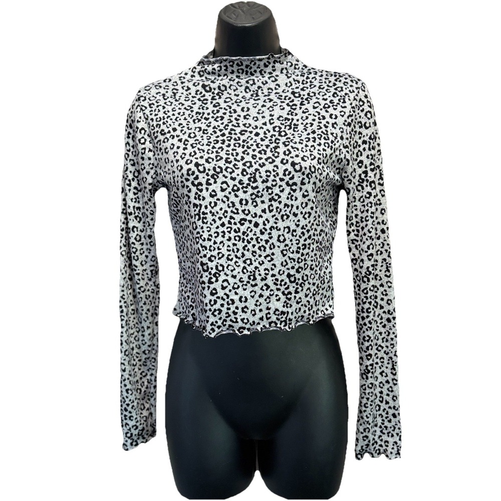 Antistar Gray/Black Cheetah Crop High Neck Sweater Long Sleeve Size M‎ Soft